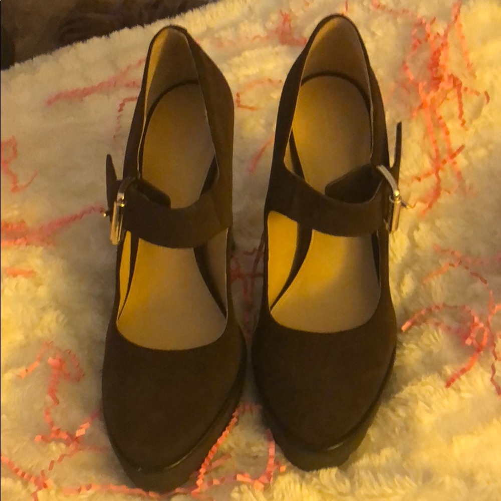 Michael Kors brown suede platform heels